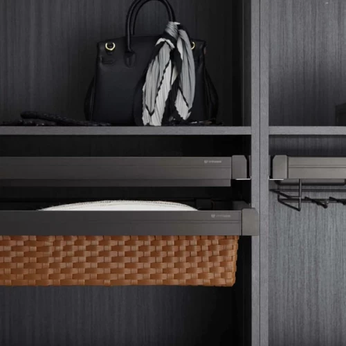 Выдвижная корзина из ПВХ ротанга Unihopper в базу 600мм, Moka