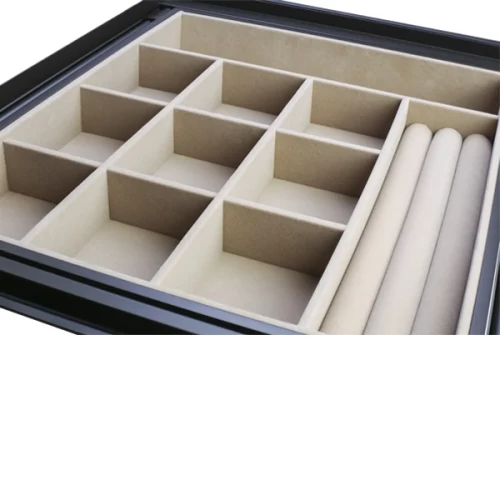 Выдвижная полка для аксессуаров со стекл панелью Unihopper в базу 600мм с доводчиком clip-on NAKA